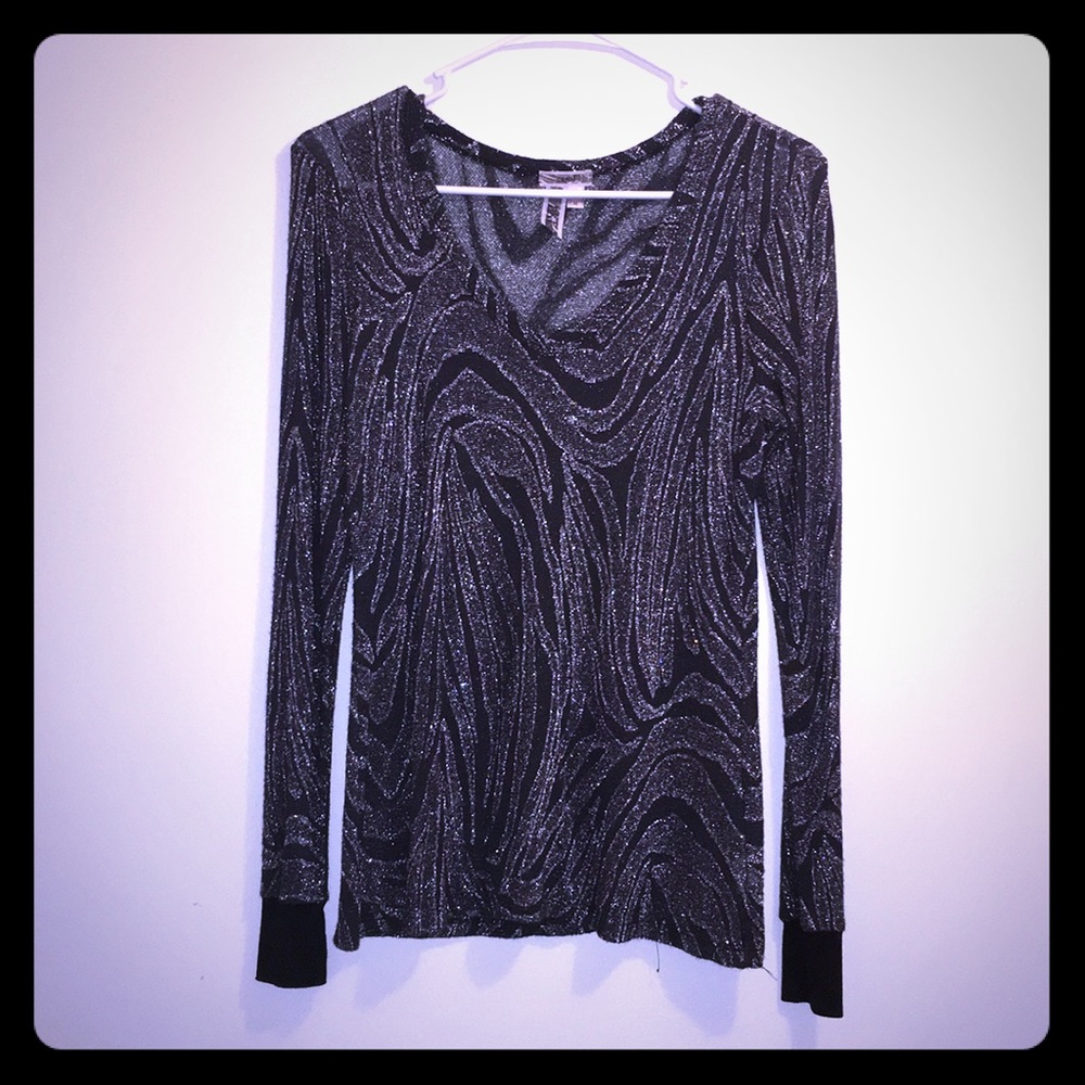 NWOT ZEBRA SPARKLE TOP